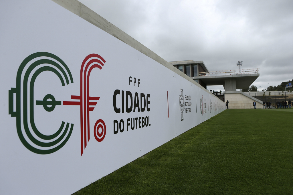 Missão Paralímpica em estágio na Cidade do Futebol antes da partida para Tóquio 2020