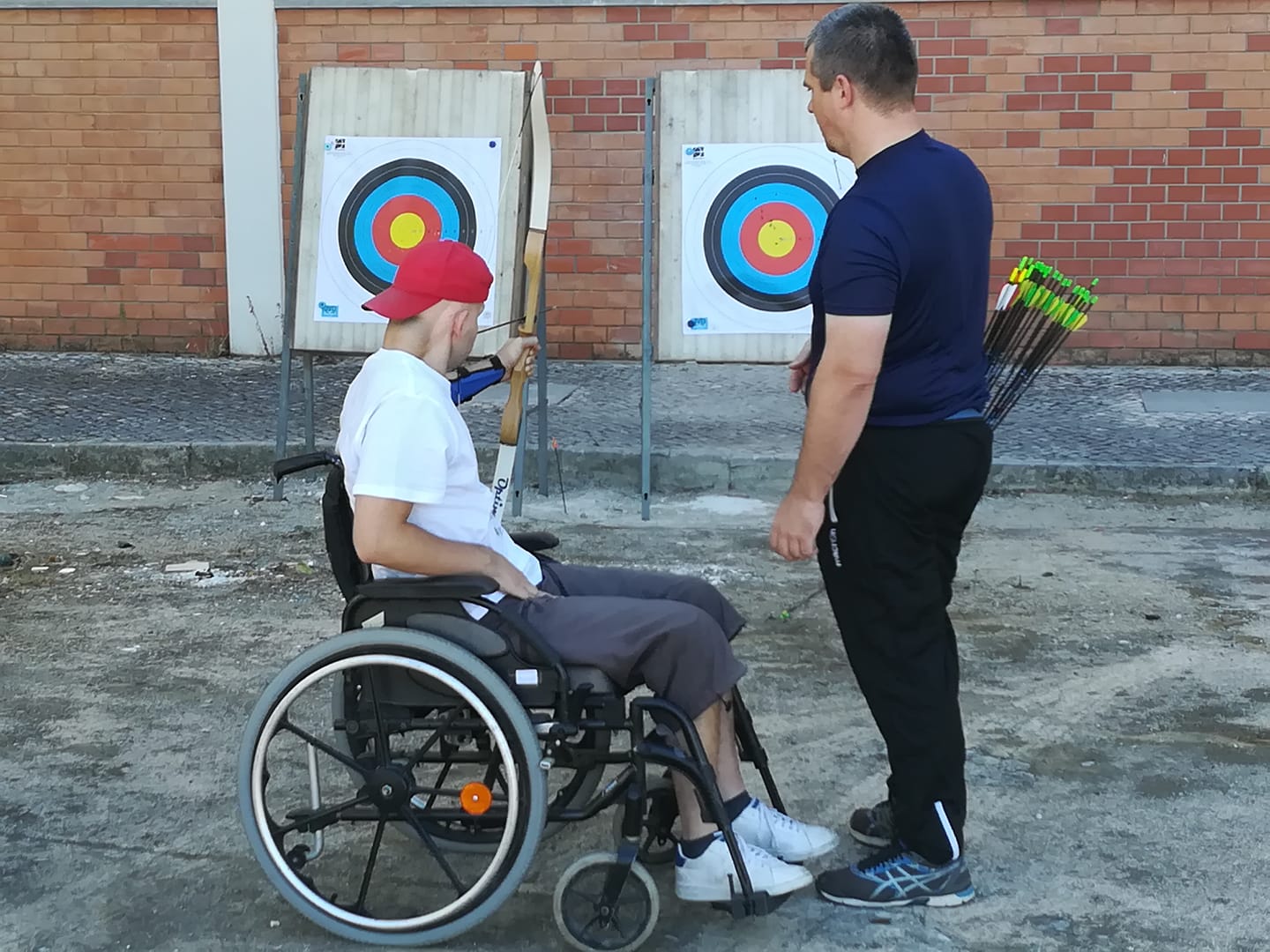 Alegria e desporto no Dia Paralímpico de Alcoitão