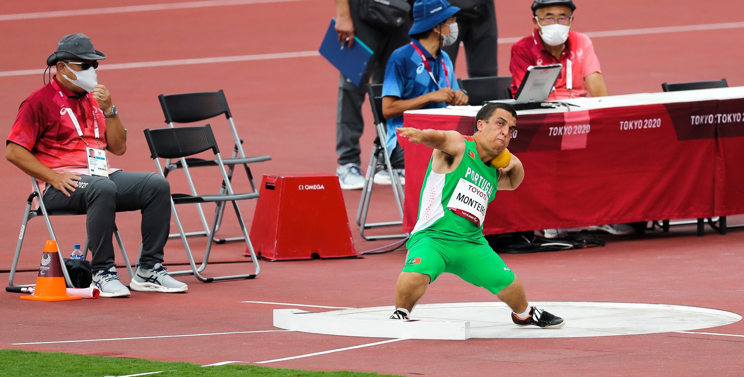Miguel Monteiro e Carolina Duarte brilham em Grand Prix de Atletismo