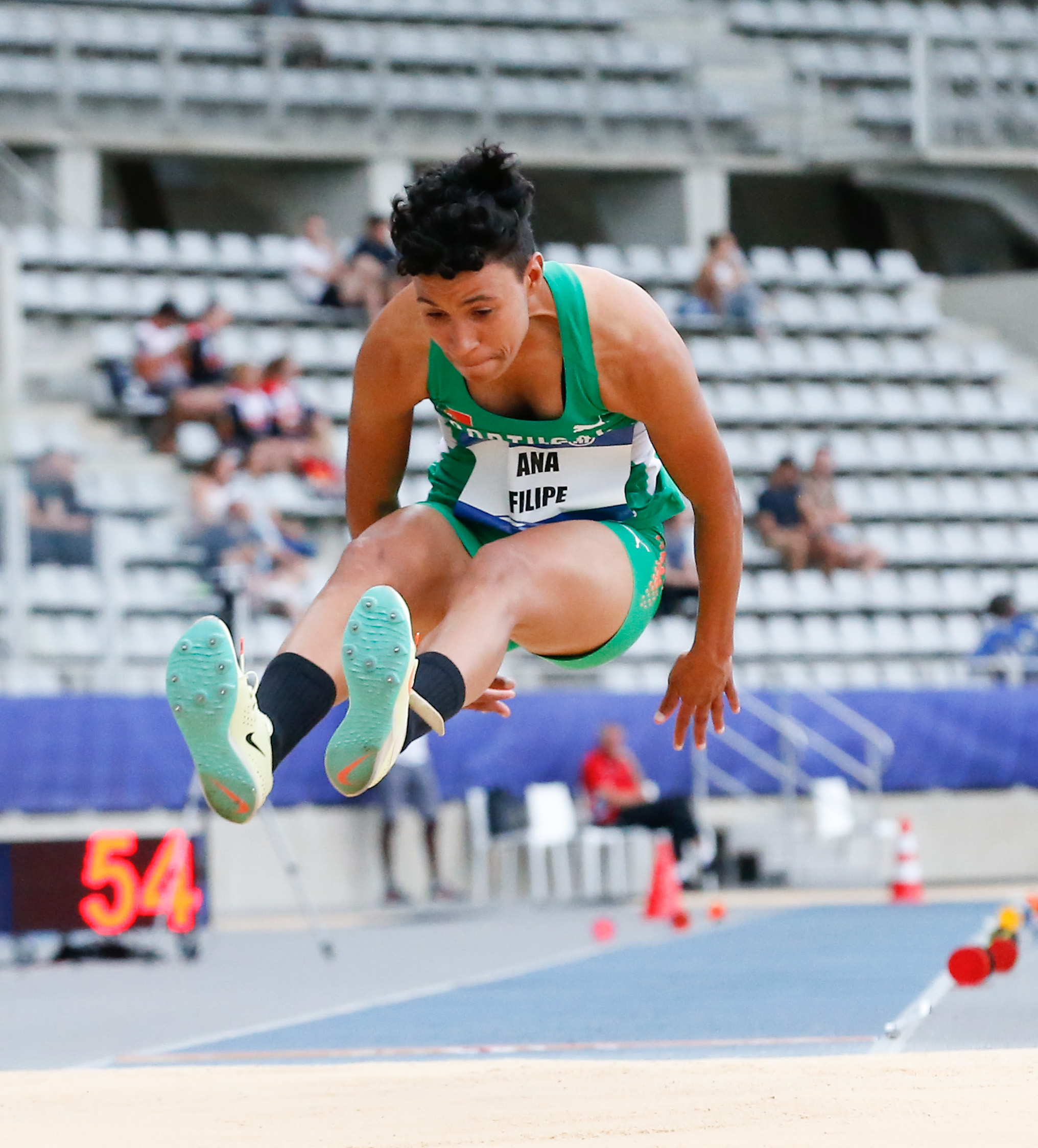 Ana Filipe salta para o oitavo lugar no Mundial de Atletismo