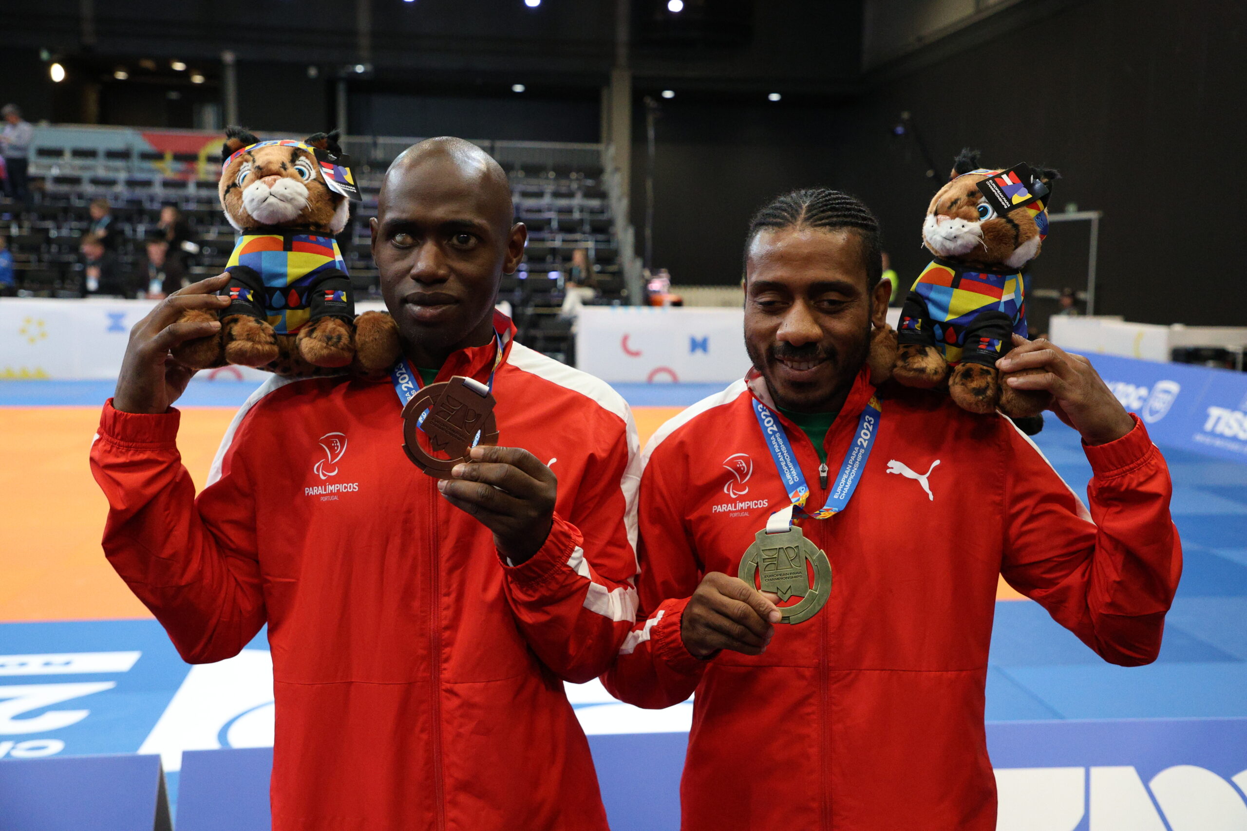 Miguel Vieira e Djibrilo Iafa conquistam ouro e bronze a abrir os Campeonatos Paralímpicos Europeus